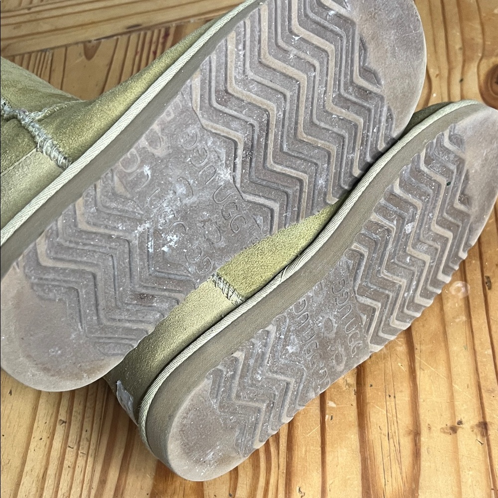 UGG Vintage  Olive Suede Boots Australia - Picture 9 of 9